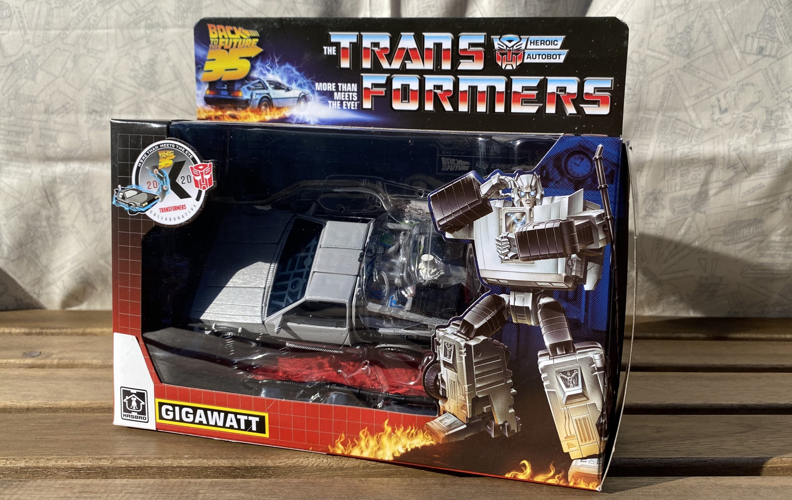 アメコミトイ小話 vol.1 あのデロリアンがトランスフォーム